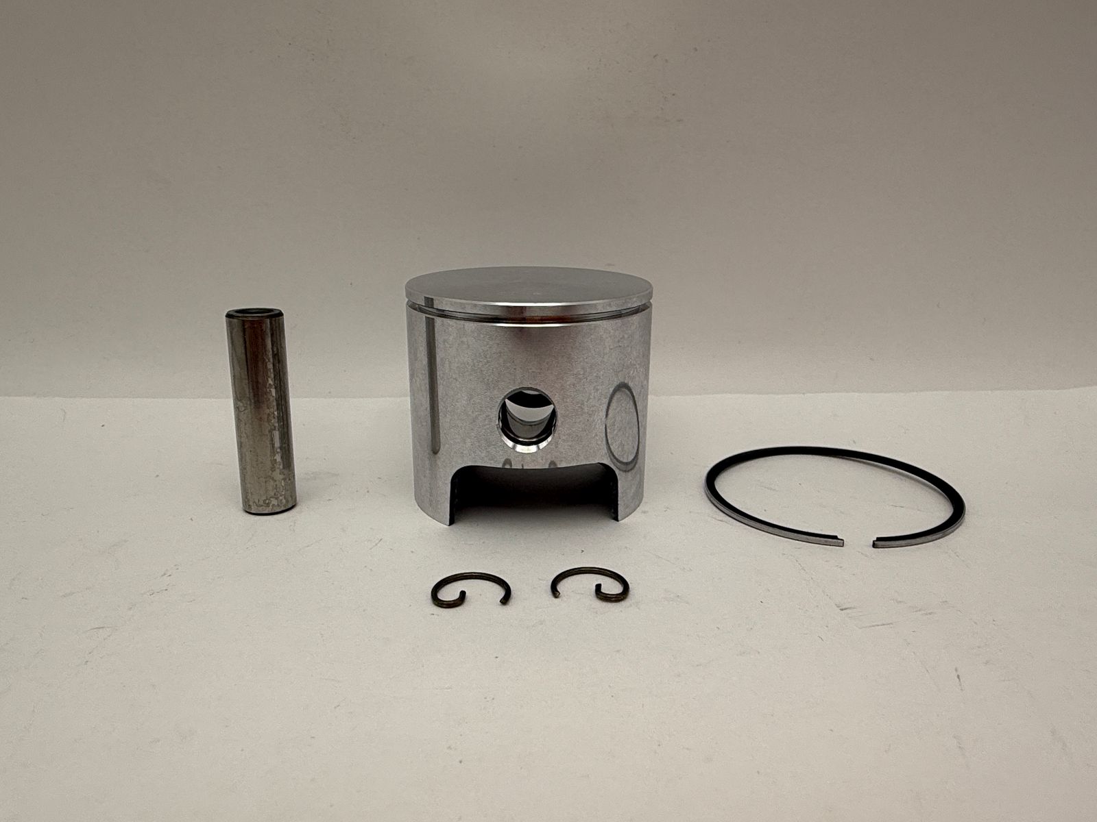 Athena Cast Pistons - 133003ACR image