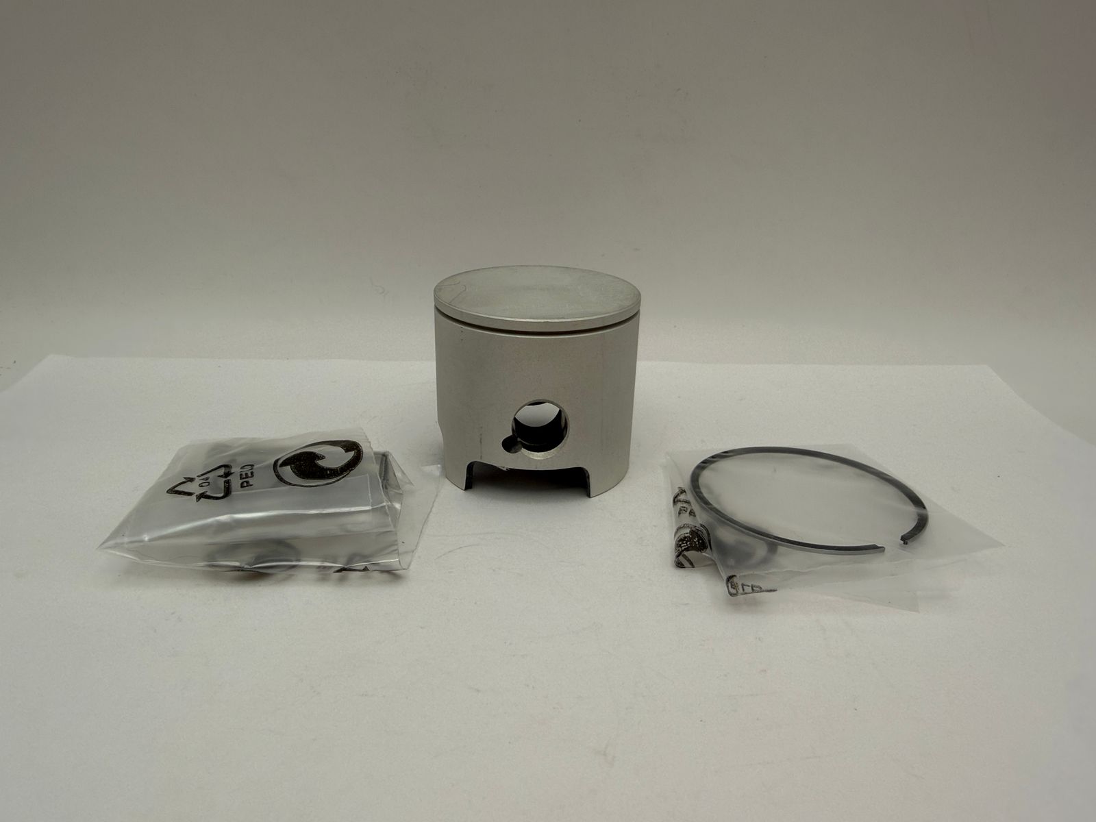 Athena Cast Pistons - 135153ACU image