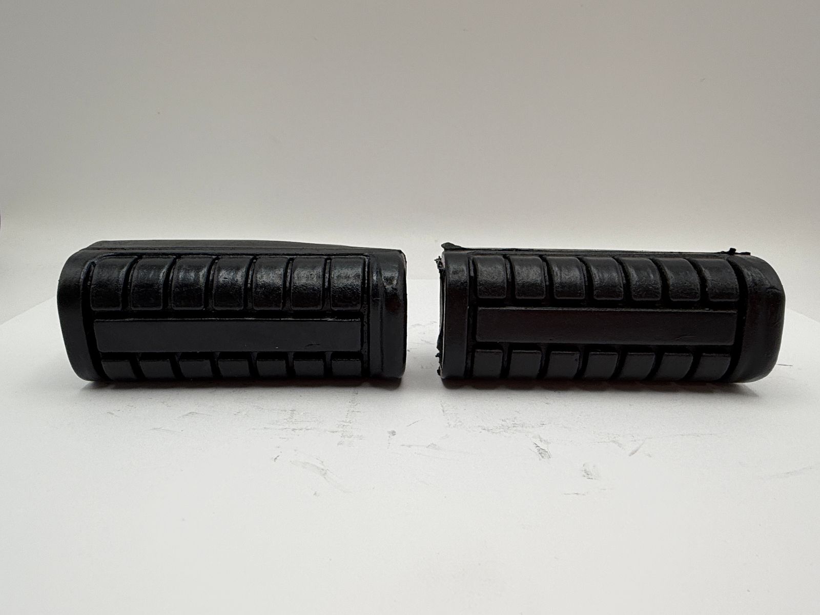 Footrest Rubbers - 250119H image
