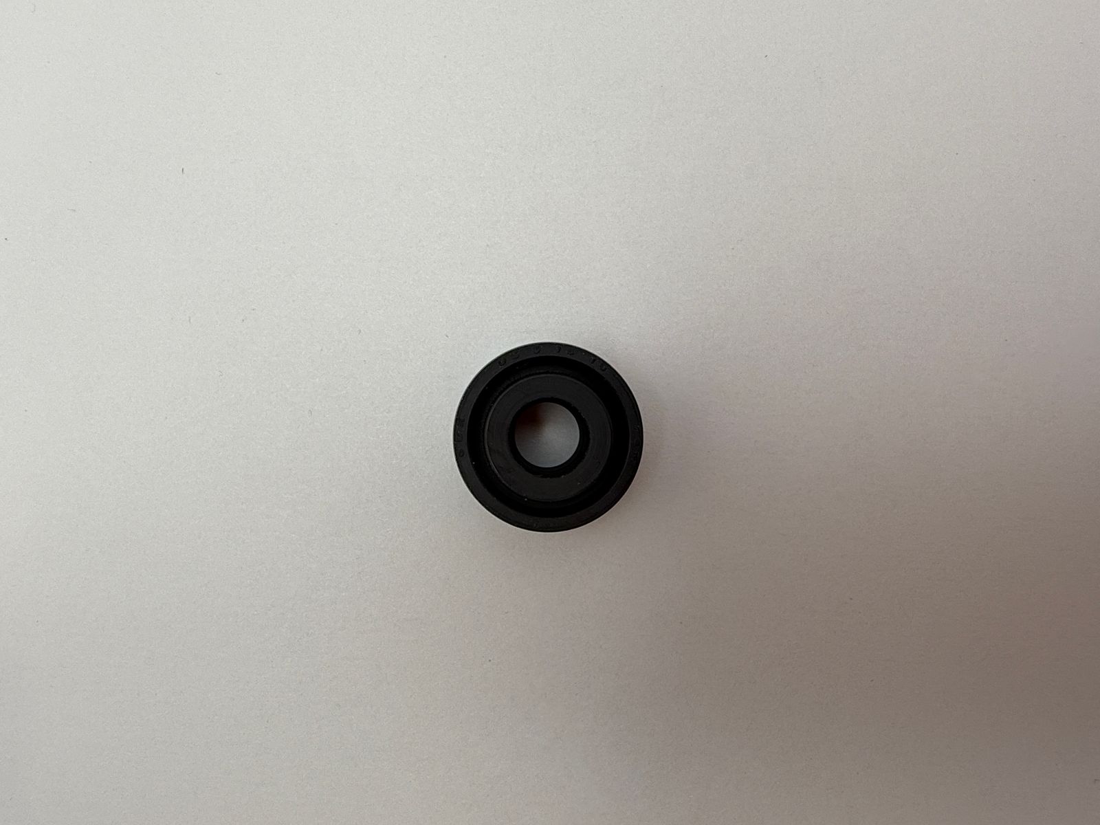 Oil Seals - 511825H image