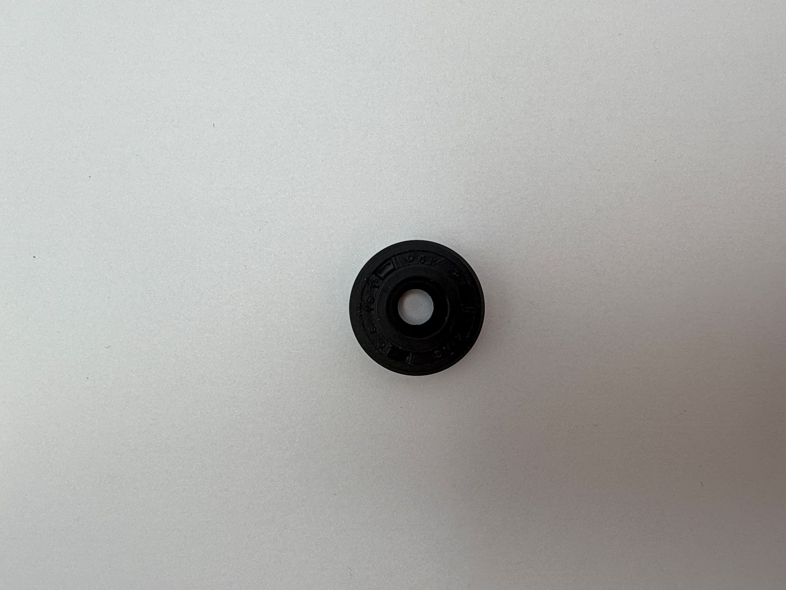 Oil Seals - 511905H image
