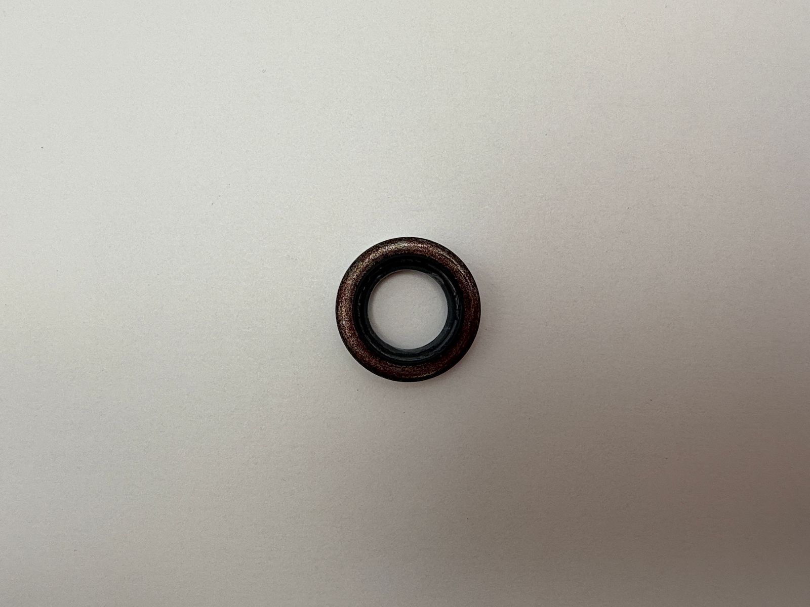 Oil Seals - 512015H image