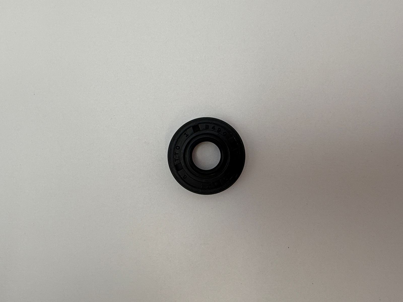 Oil Seals - 512410H image