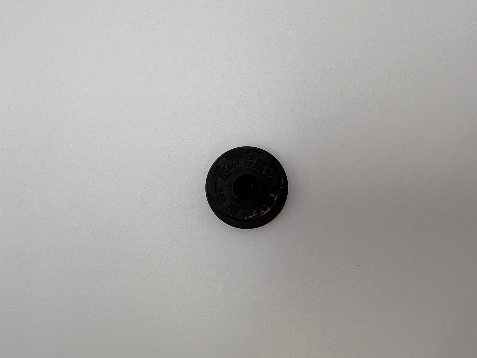 Oil Seals - 512505H image