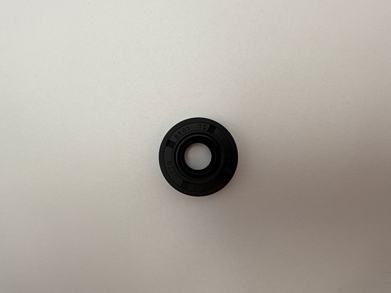 Oil Seals - 512515H image