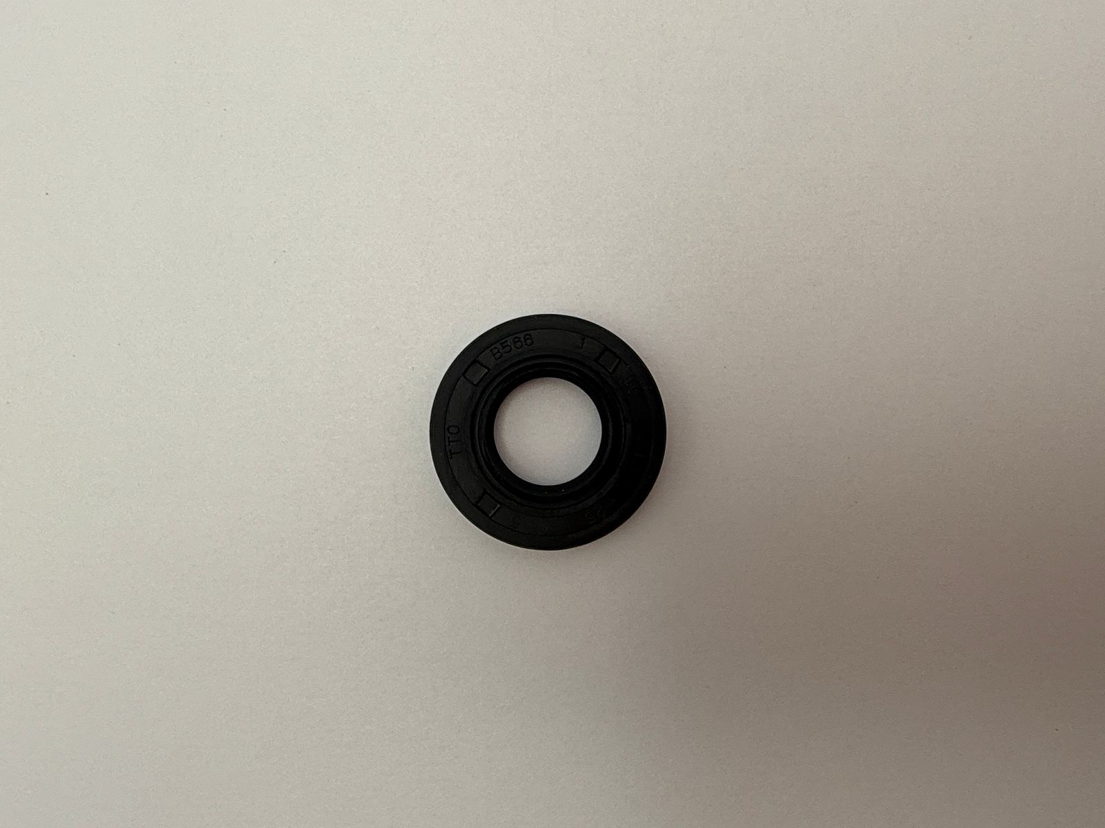 Oil Seals - 512545H image