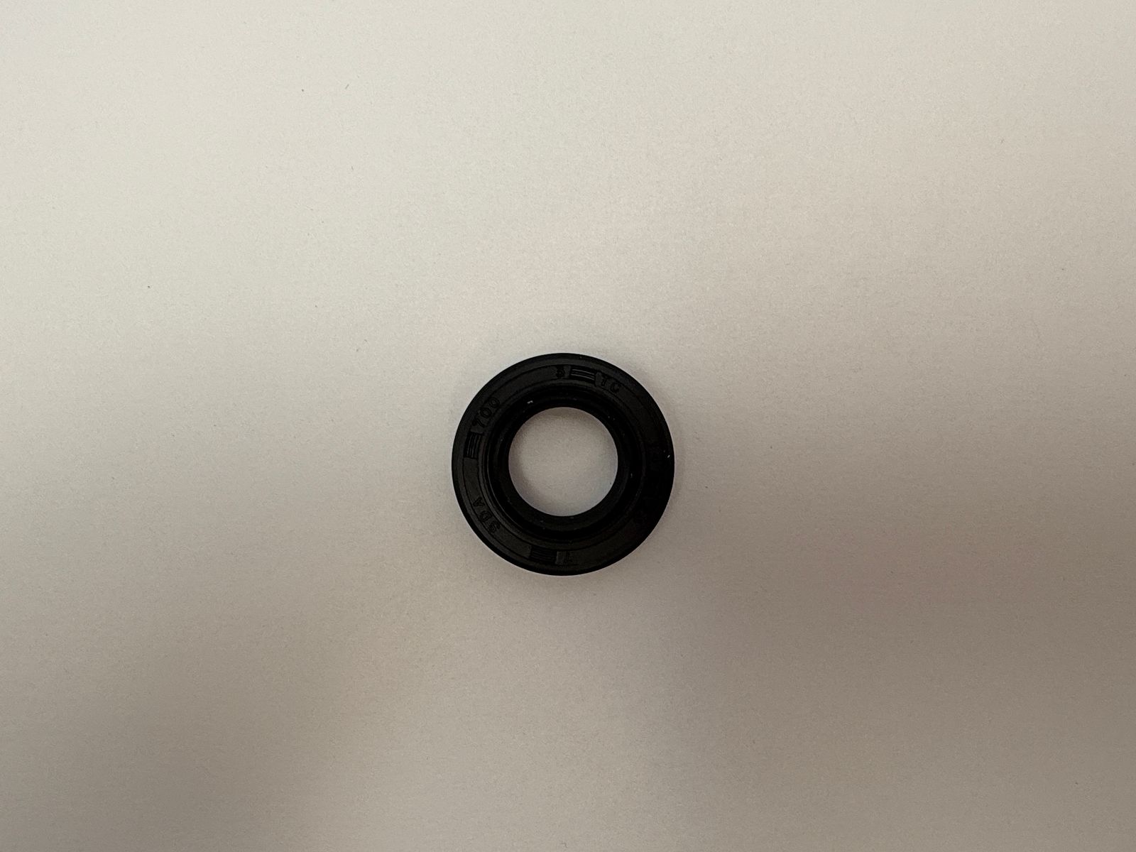 Oil Seals - 512552H image