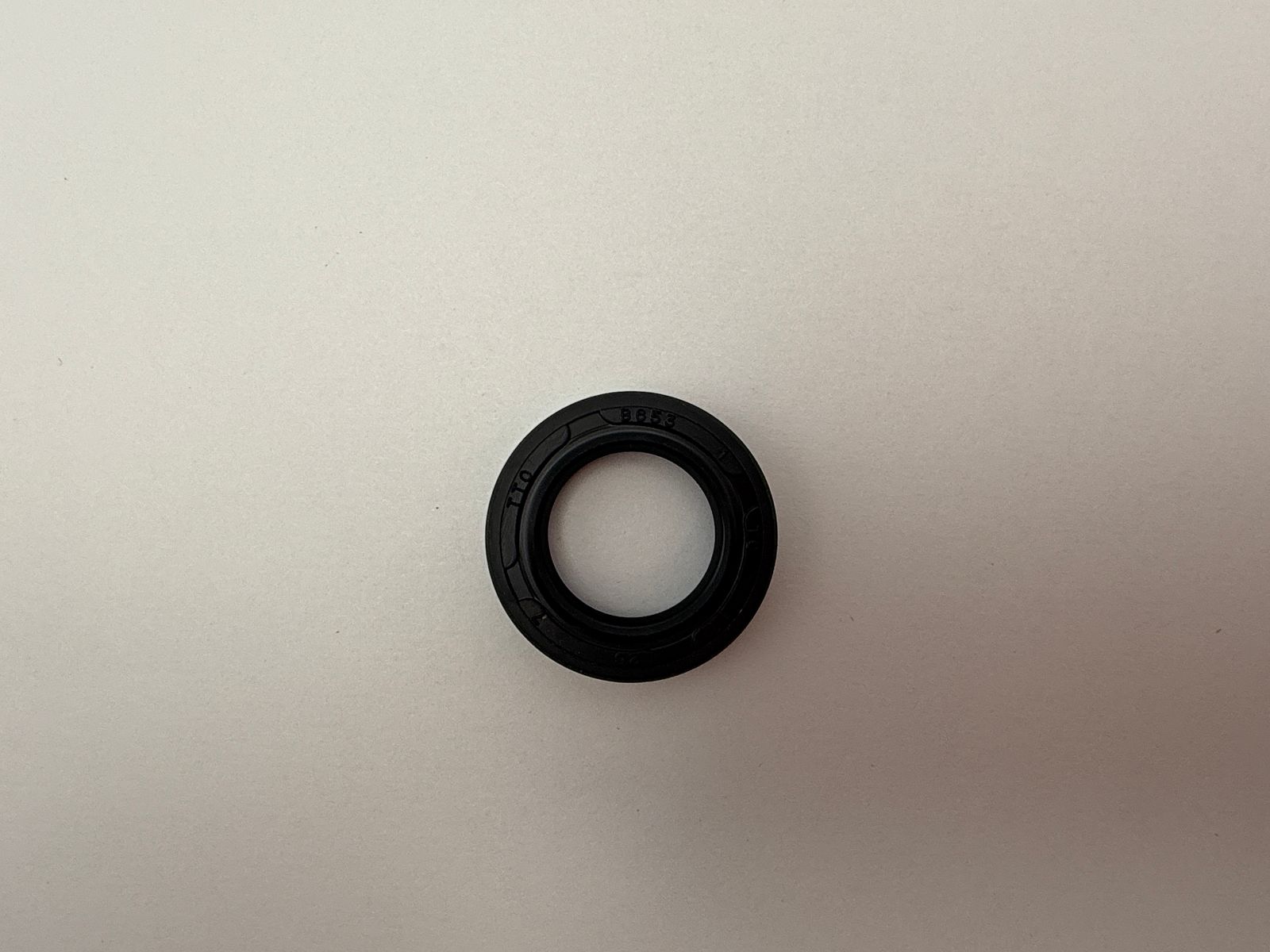 Oil Seals - 512635H image