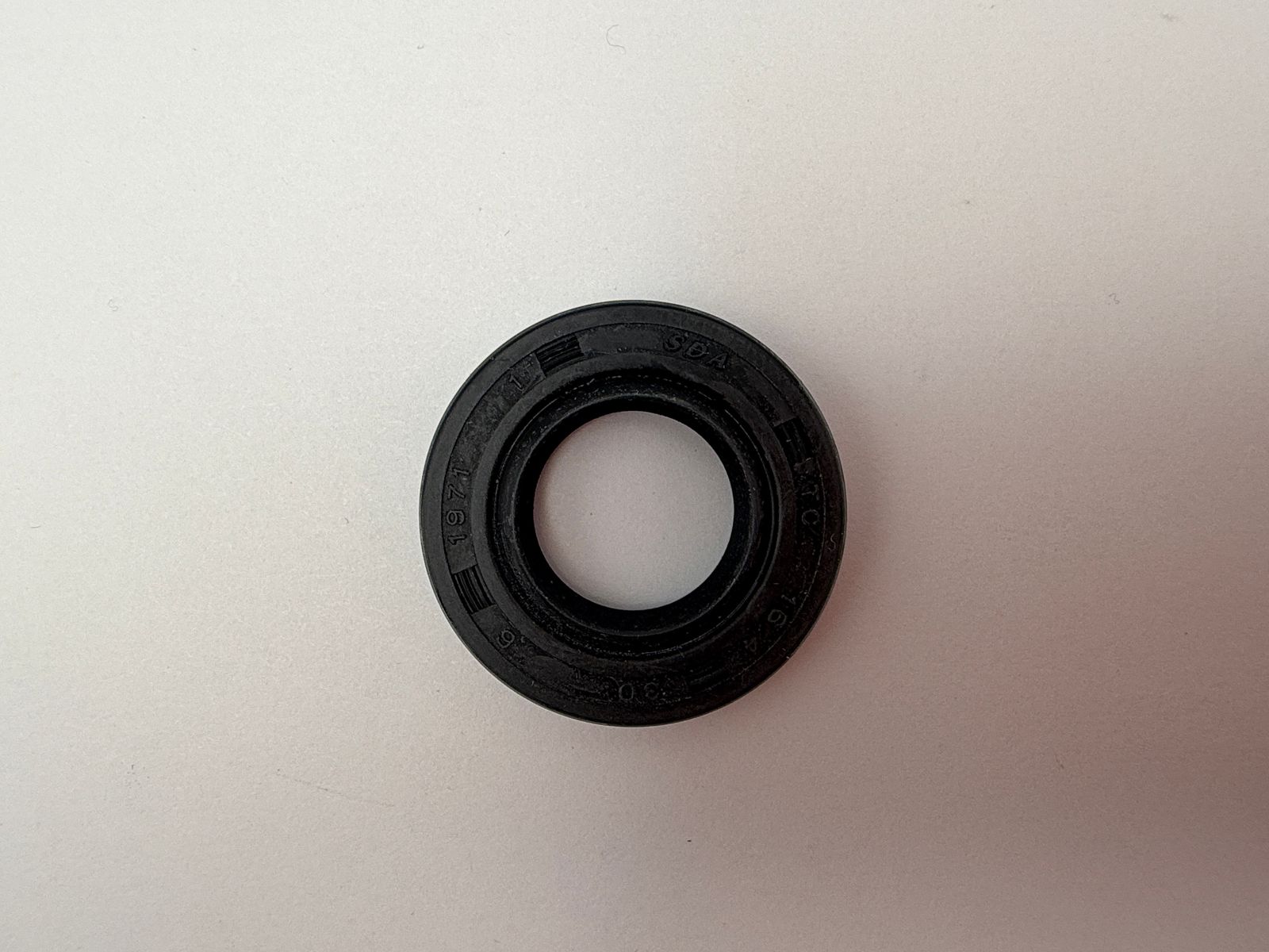 Oil Seals - 513032H image