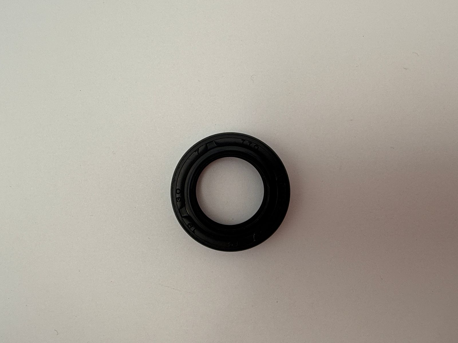Oil Seals - 513055H image