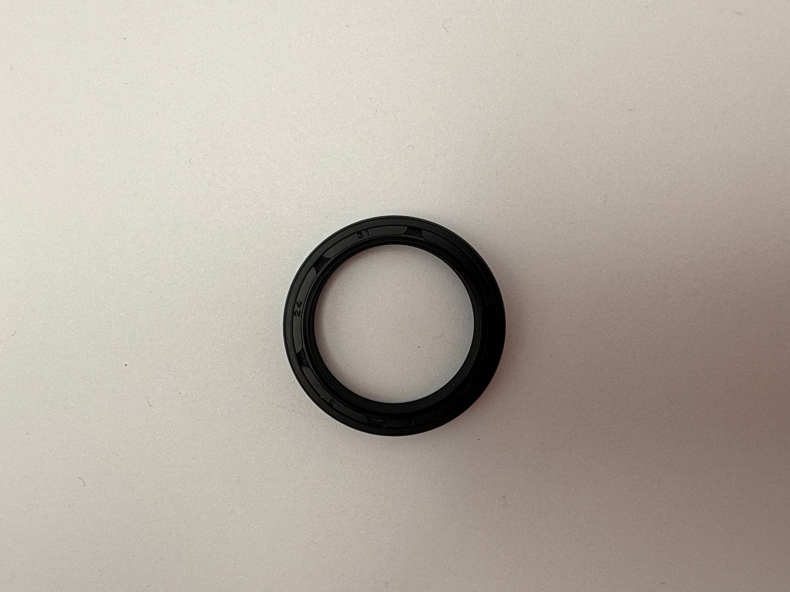 Oil Seals - 513135H image