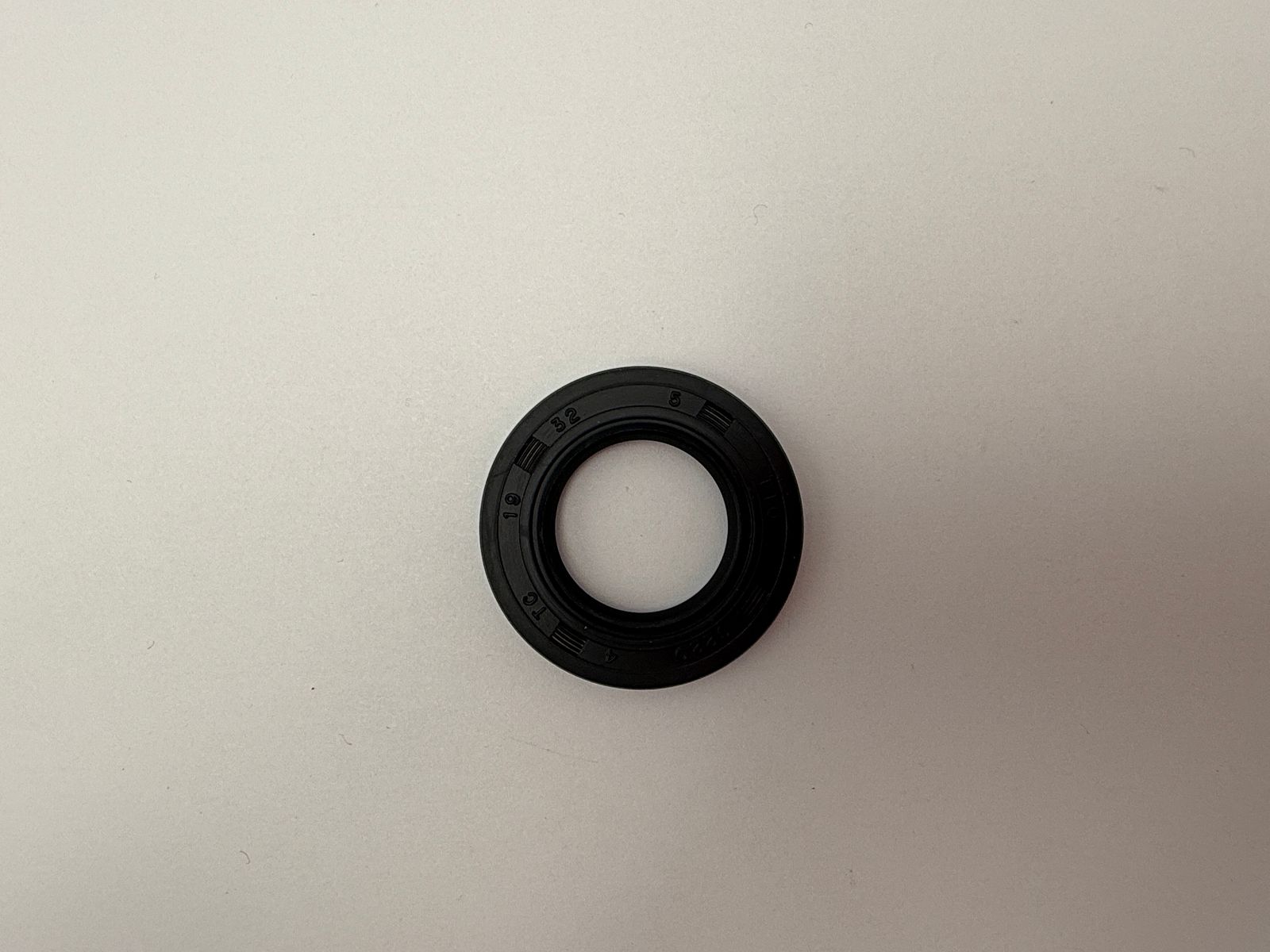 Oil Seals - 513225H image