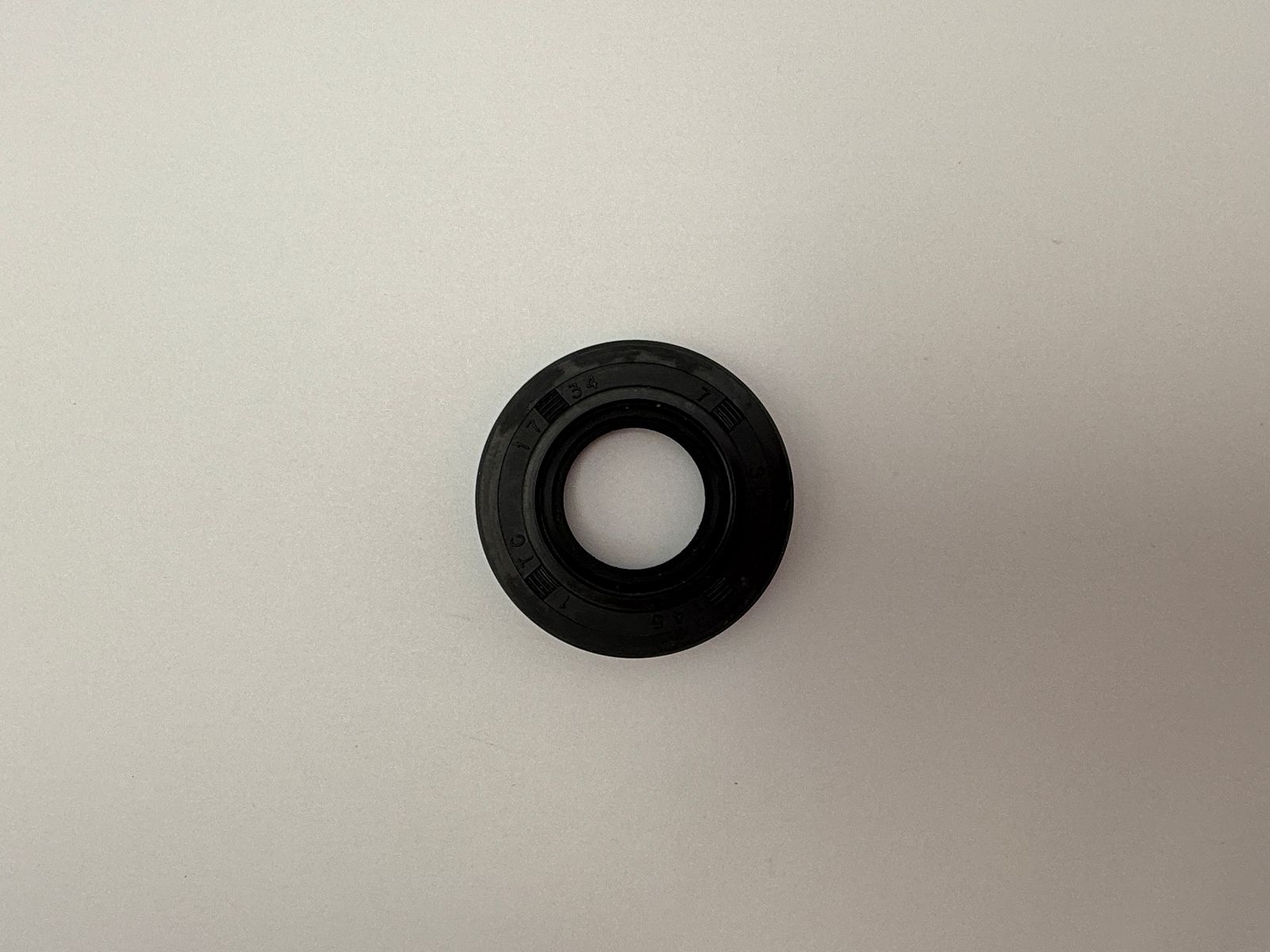 Oil Seals - 513425H image