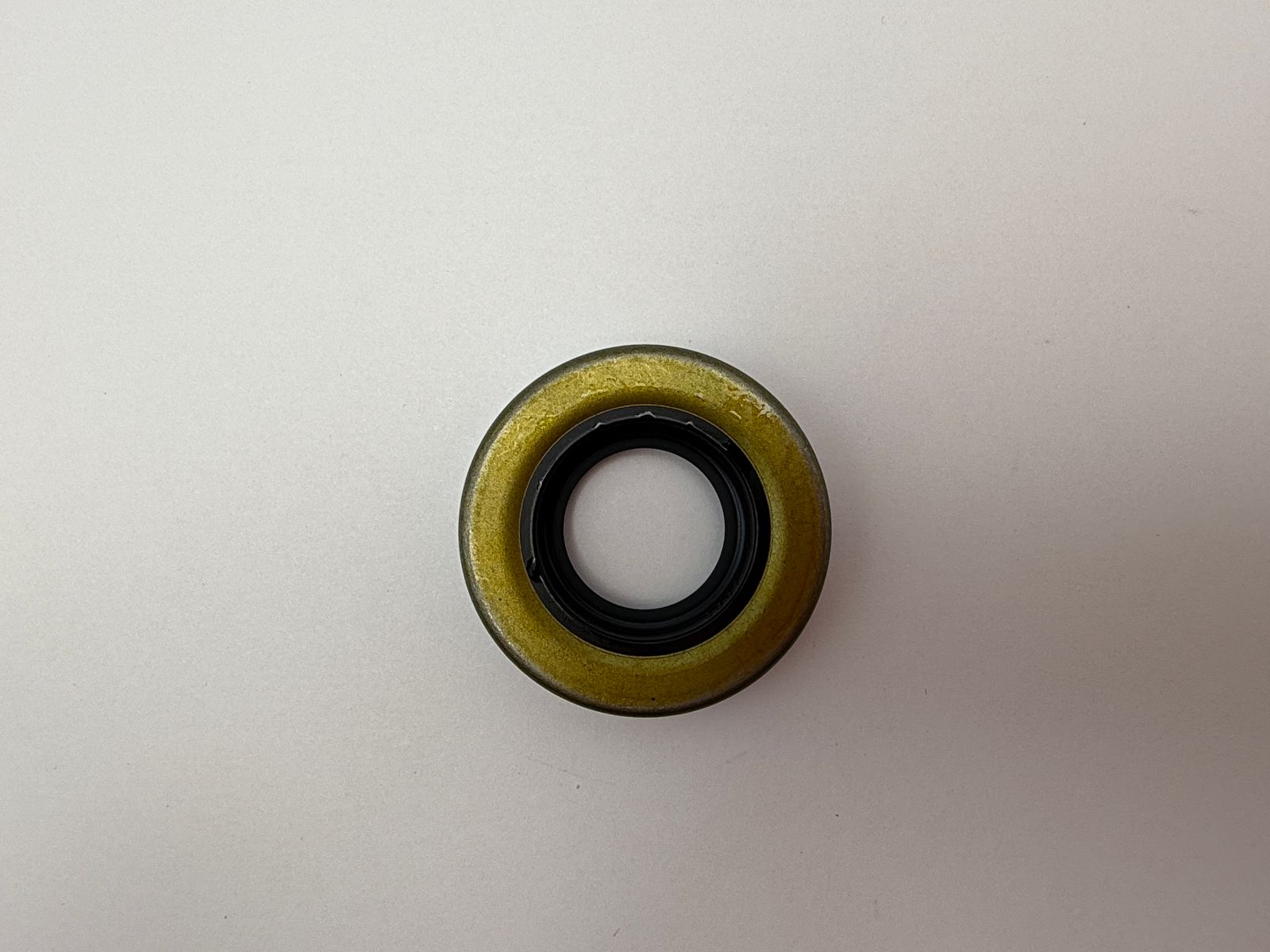 Oil Seals - 513515H image