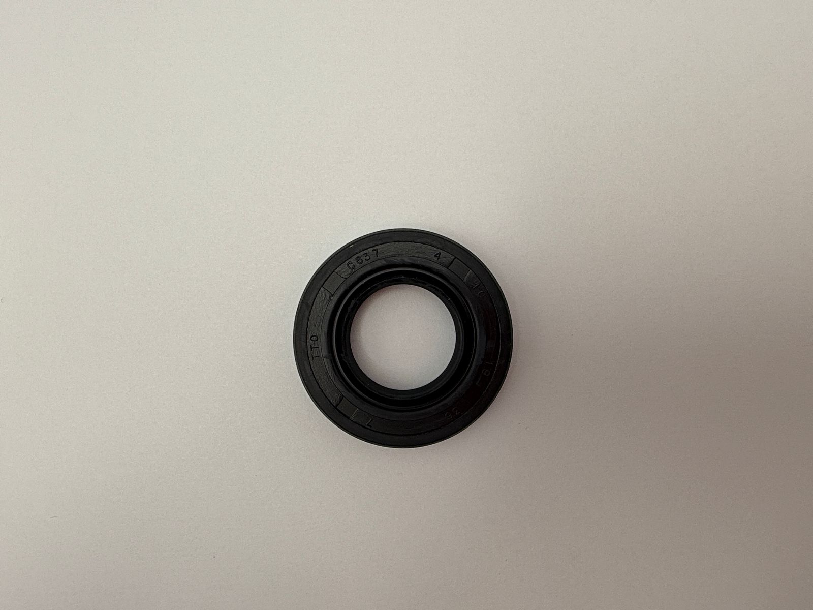 Oil Seals - 513620H image