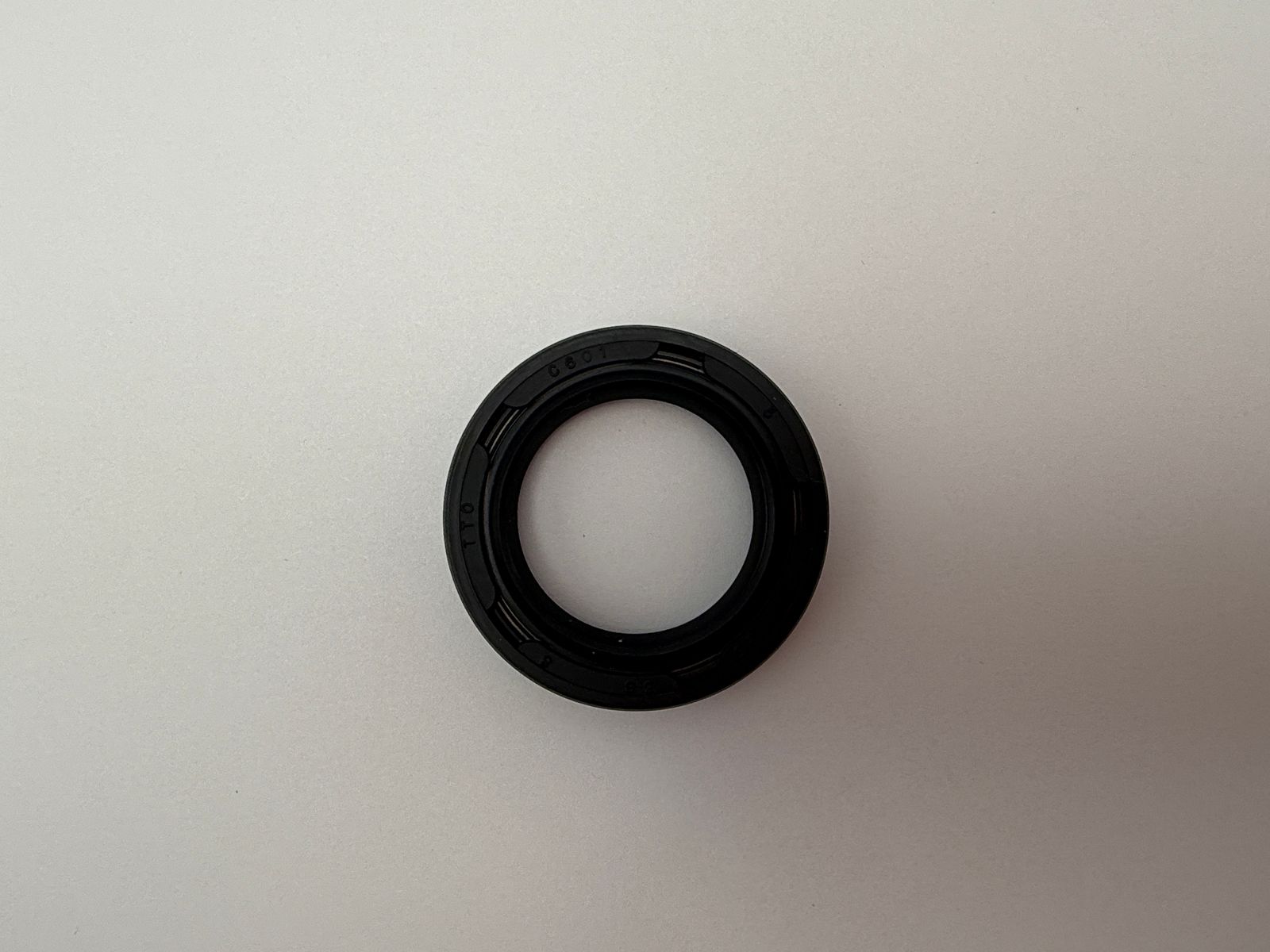 Oil Seals - 513645H image