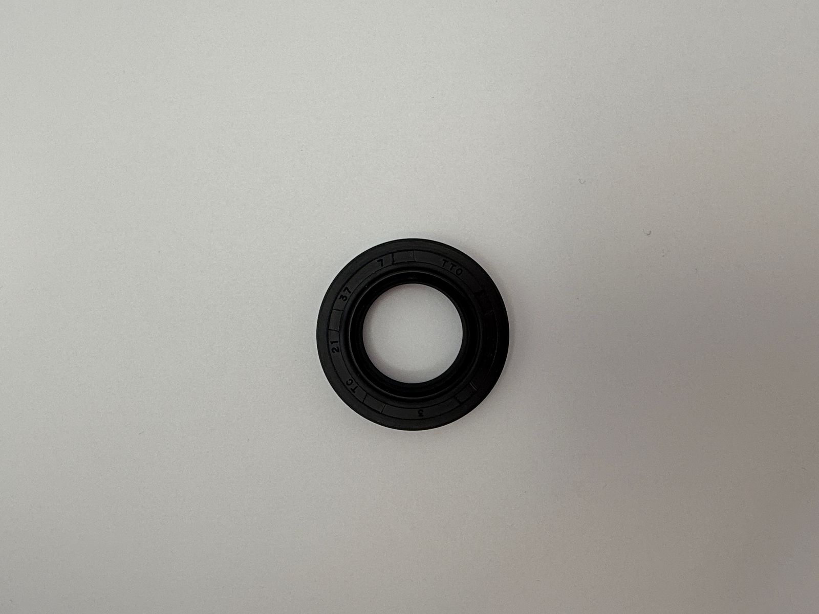Oil Seals - 513735H image