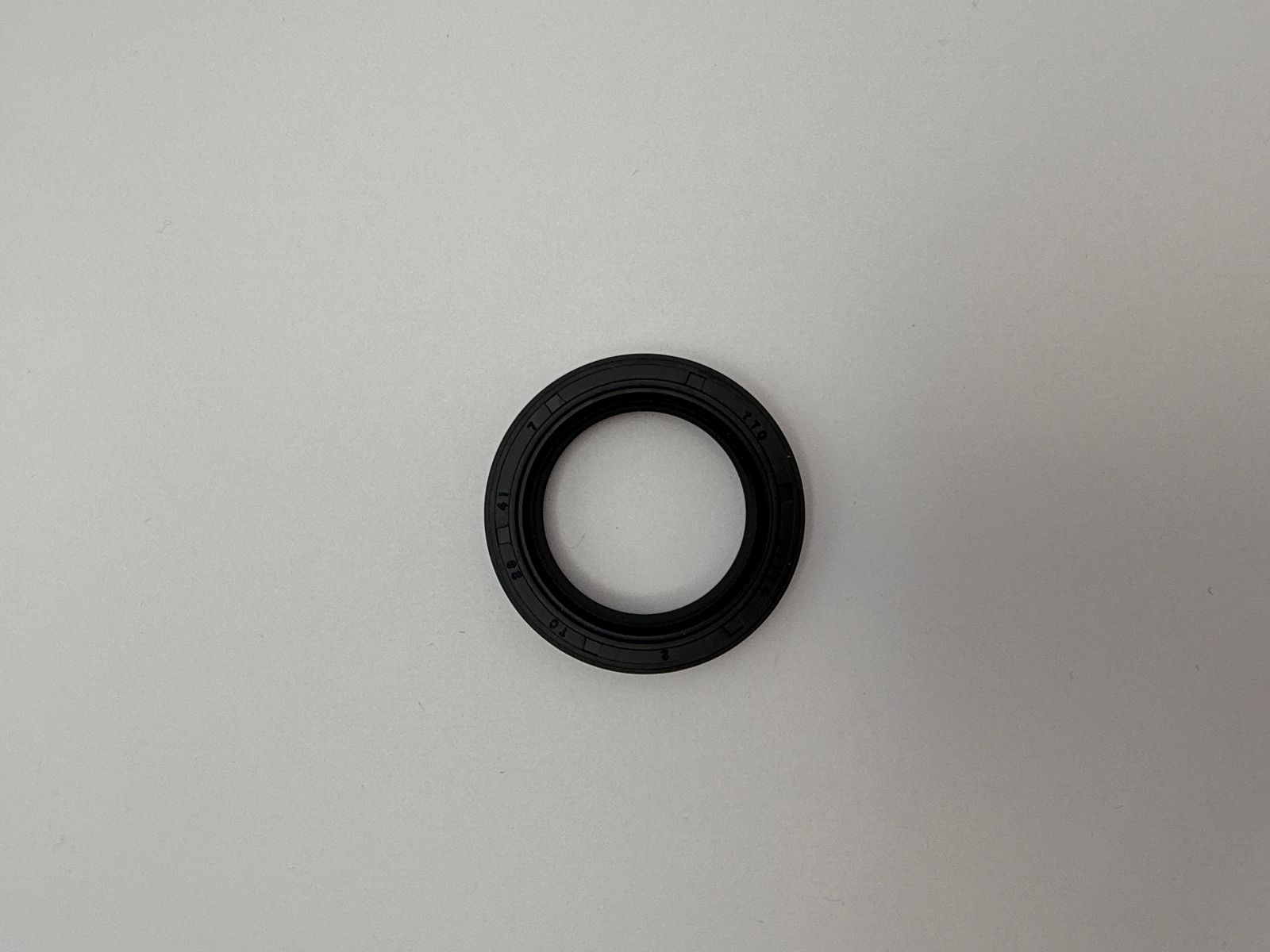 Oil Seals - 514140H image