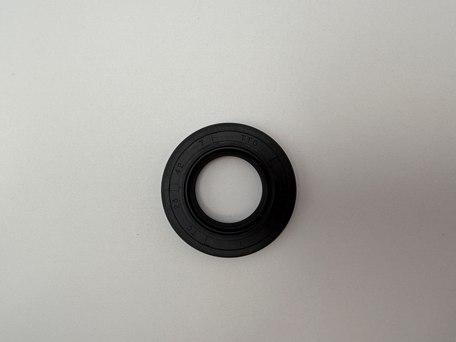 Oil Seals - 514235H image
