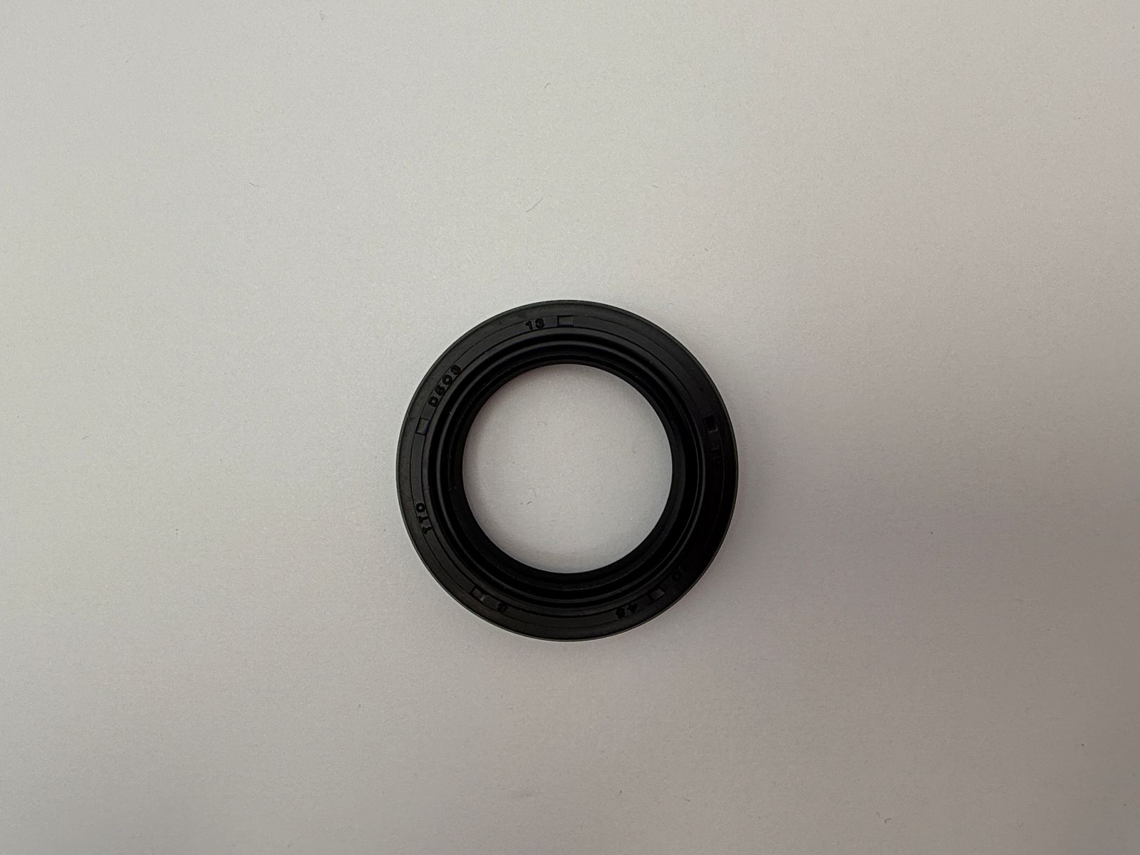 Oil Seals - 514545H image