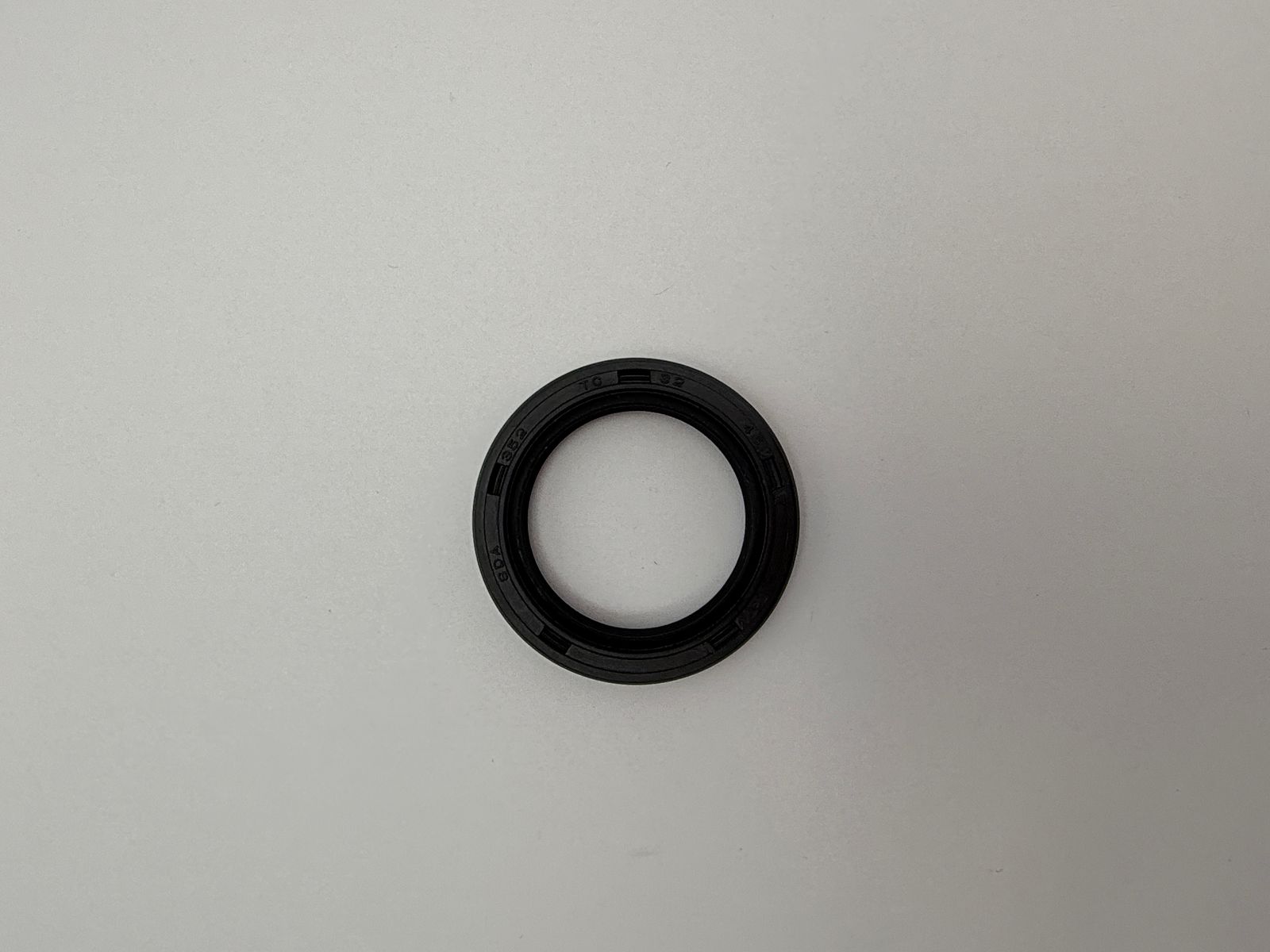 Oil Seals - 514555H image