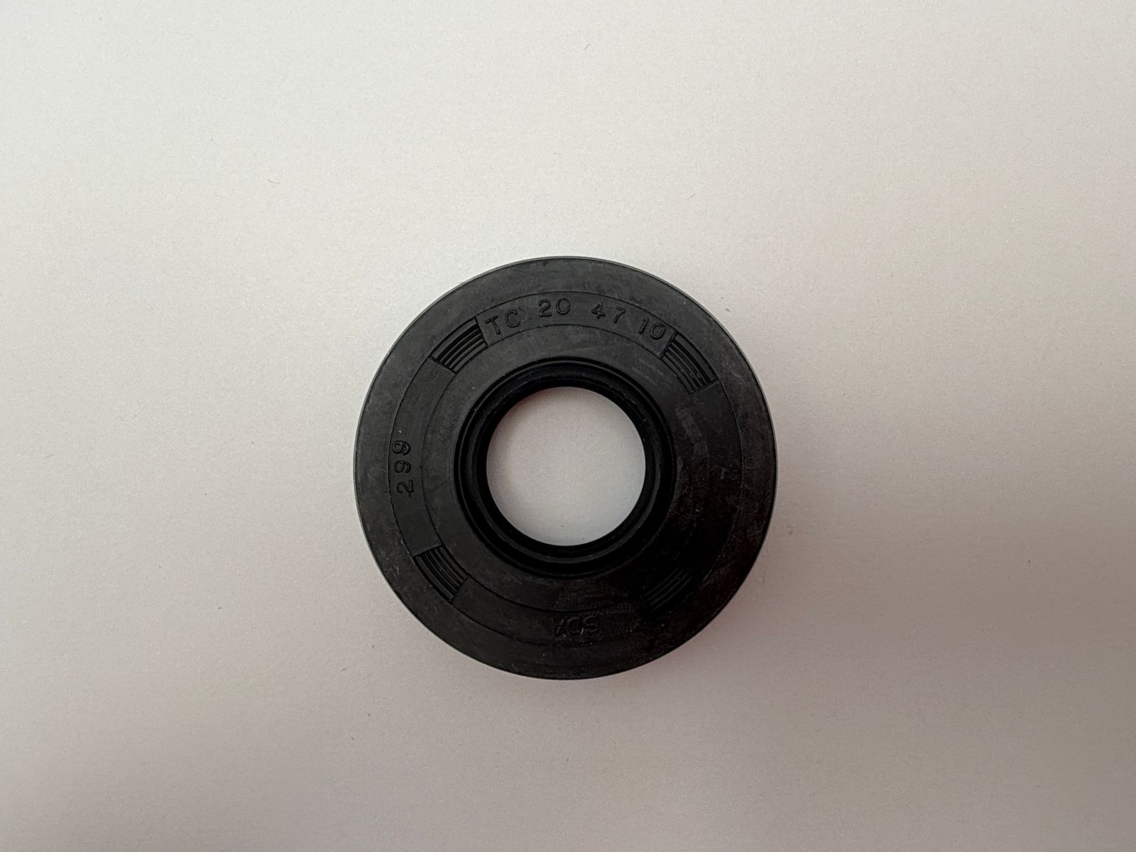 Oil Seals - 514723H image