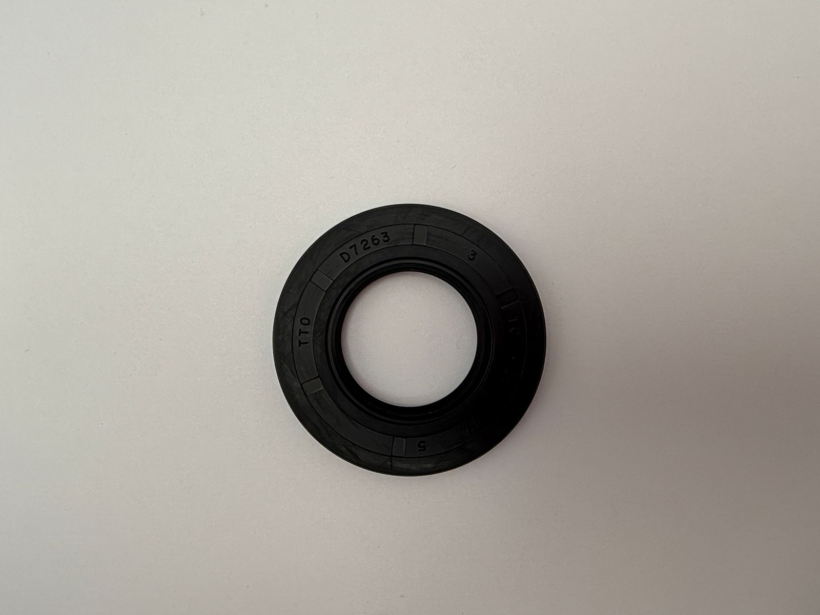 Oil Seals - 514732H image