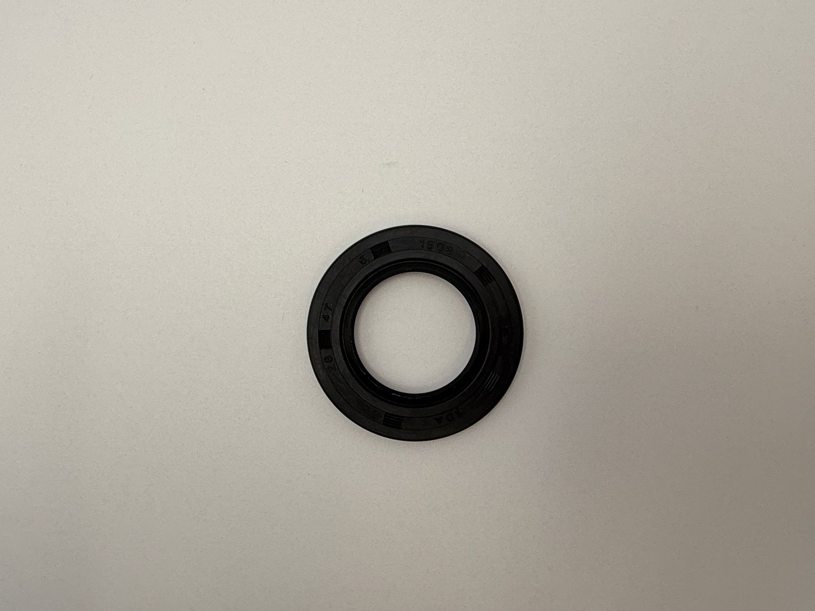 Oil Seals - 514750H image
