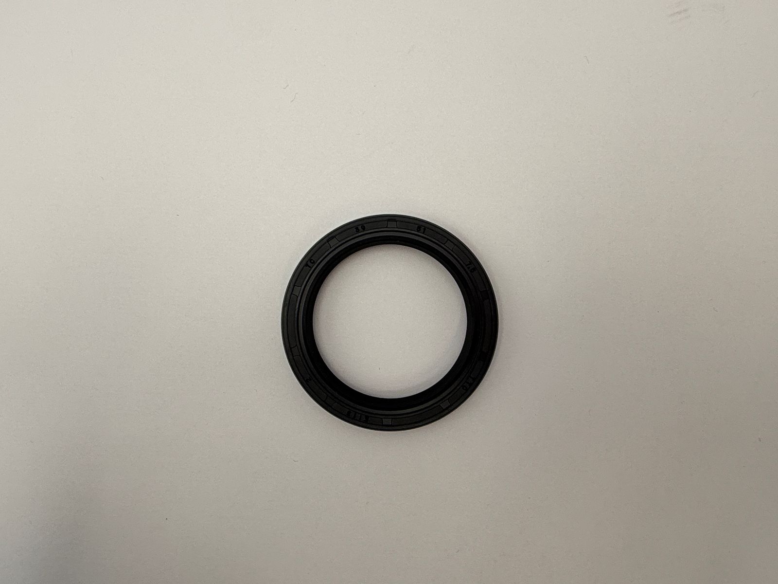 Oil Seals - 515135H image