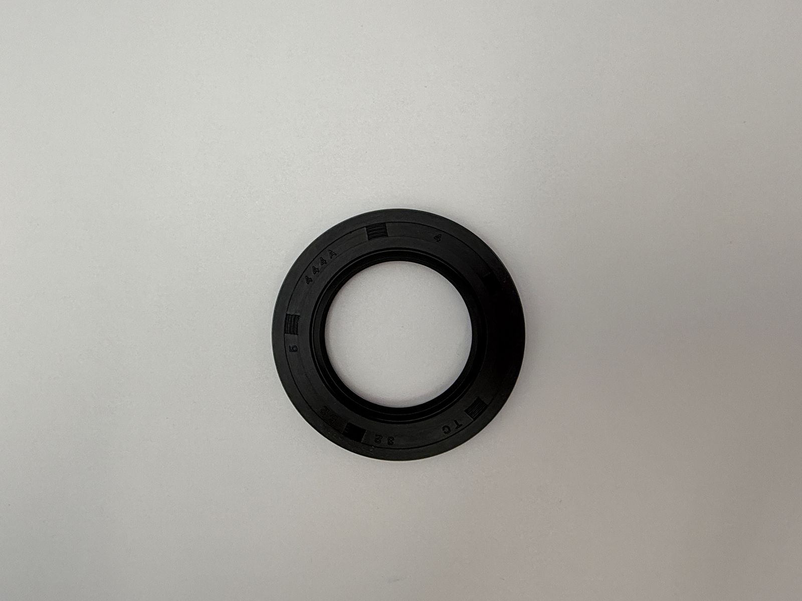 Oil Seals - 515250H image