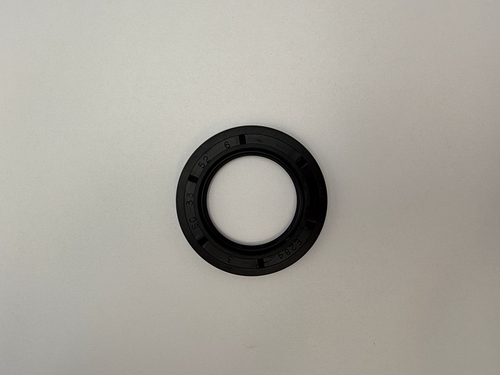 Oil Seals - 515260H image