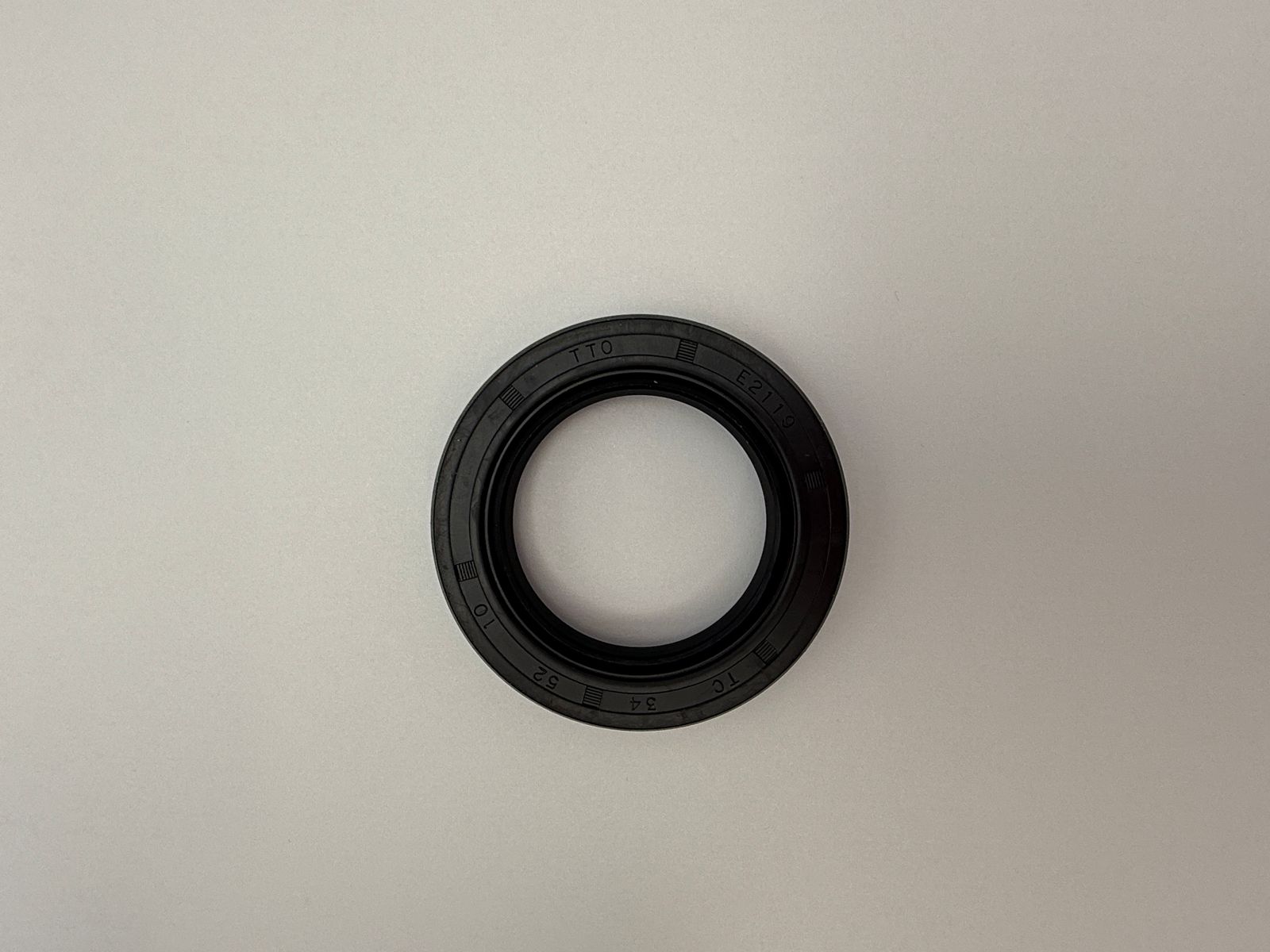 Oil Seals - 515272H image