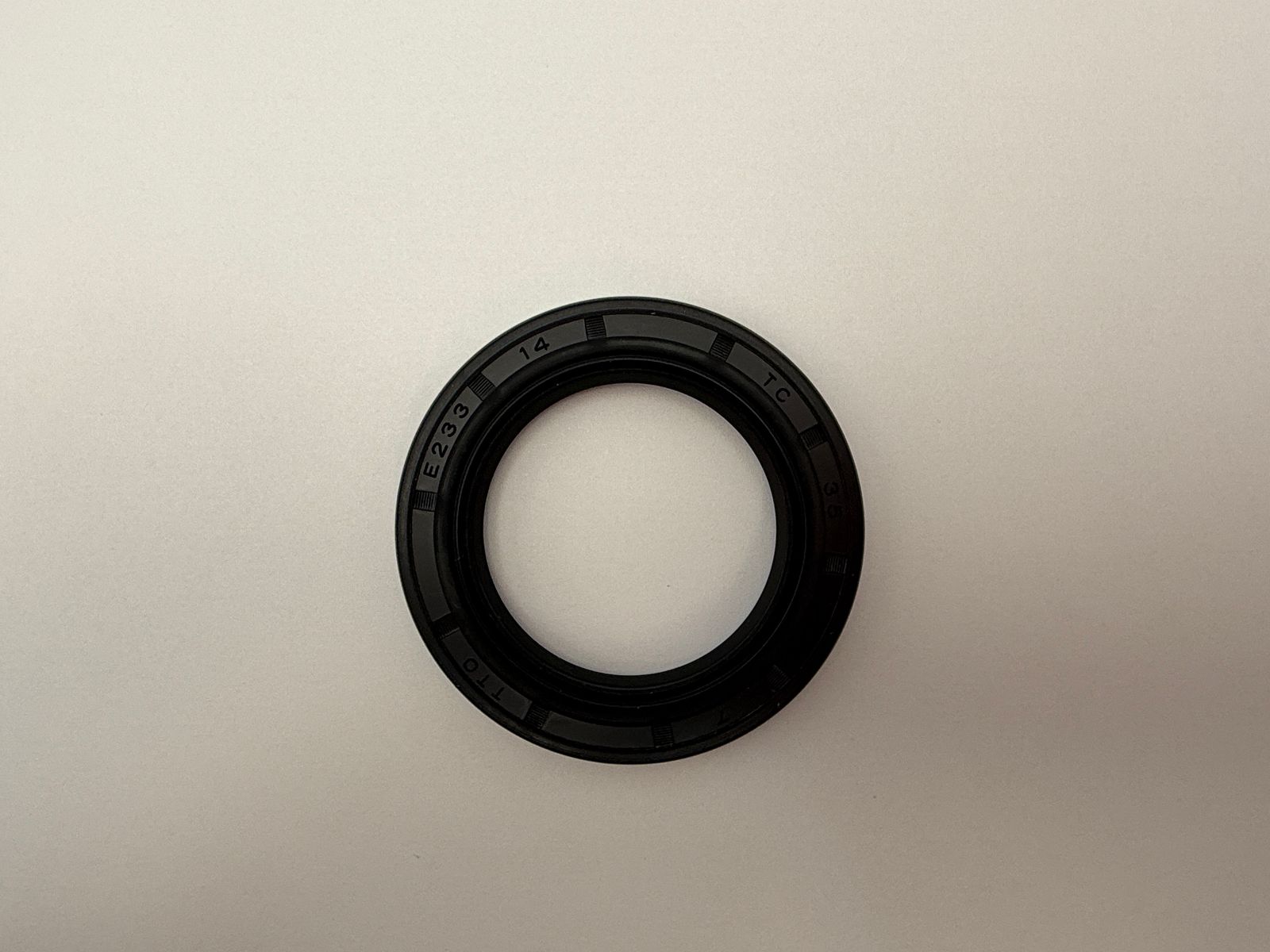 Oil Seals - 515277H image