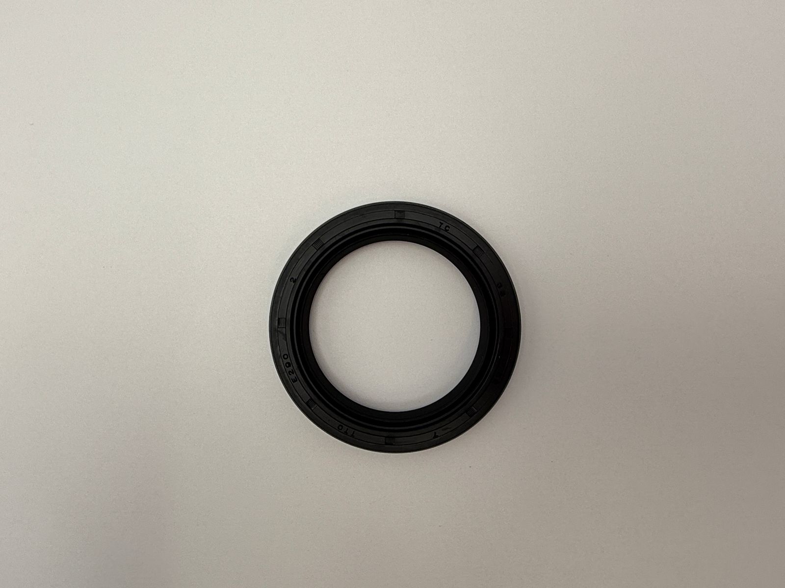 Oil Seals - 515290H image