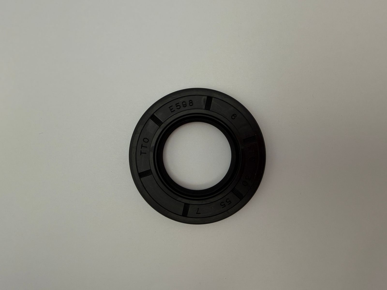 Oil Seals - 515530H image