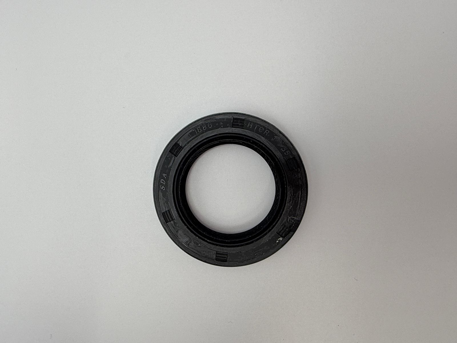Oil Seals - 515552H image