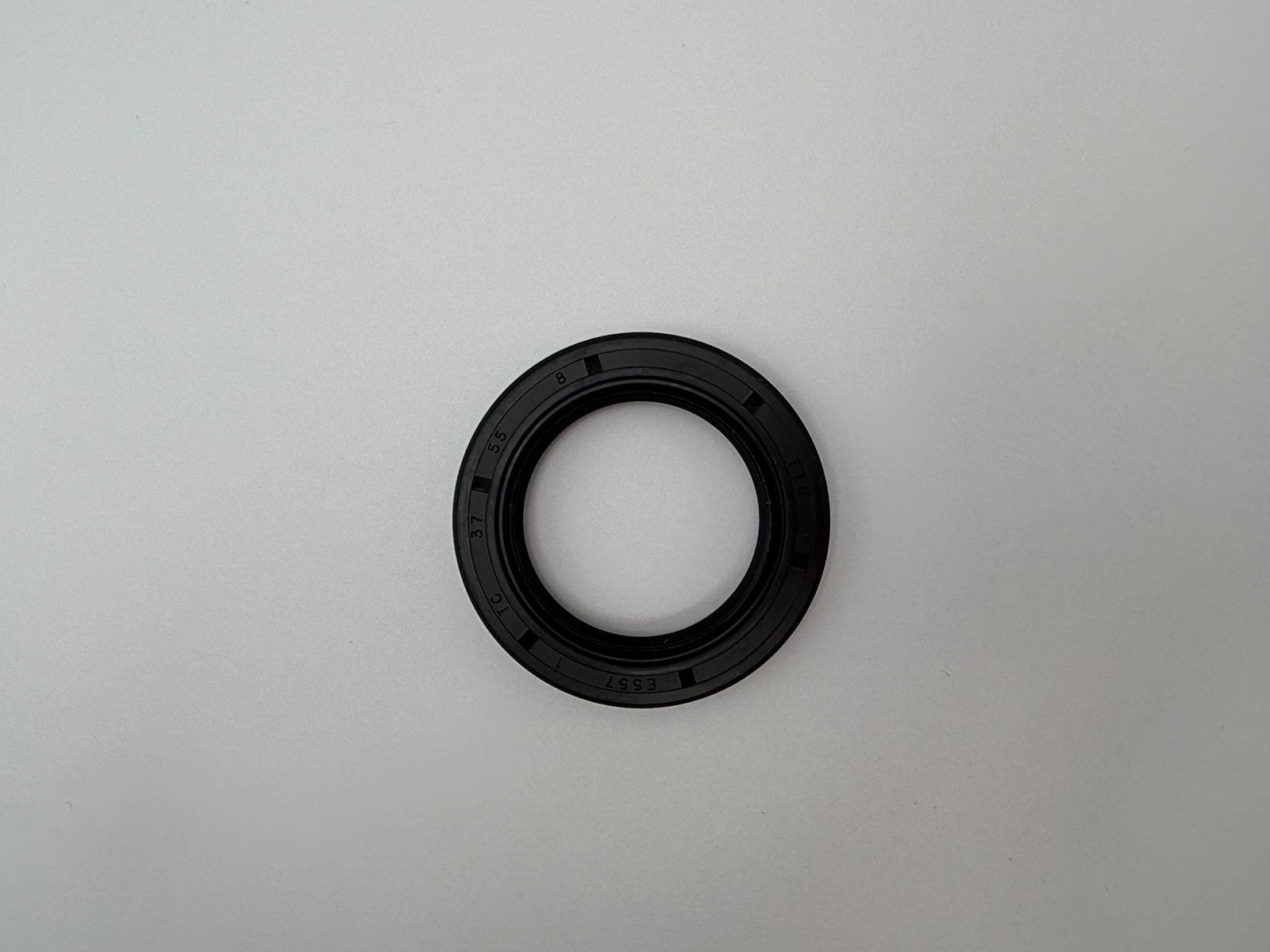 Oil Seals - 515562H image