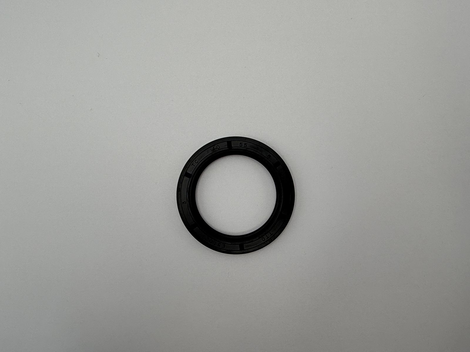 Oil Seals - 515575H image