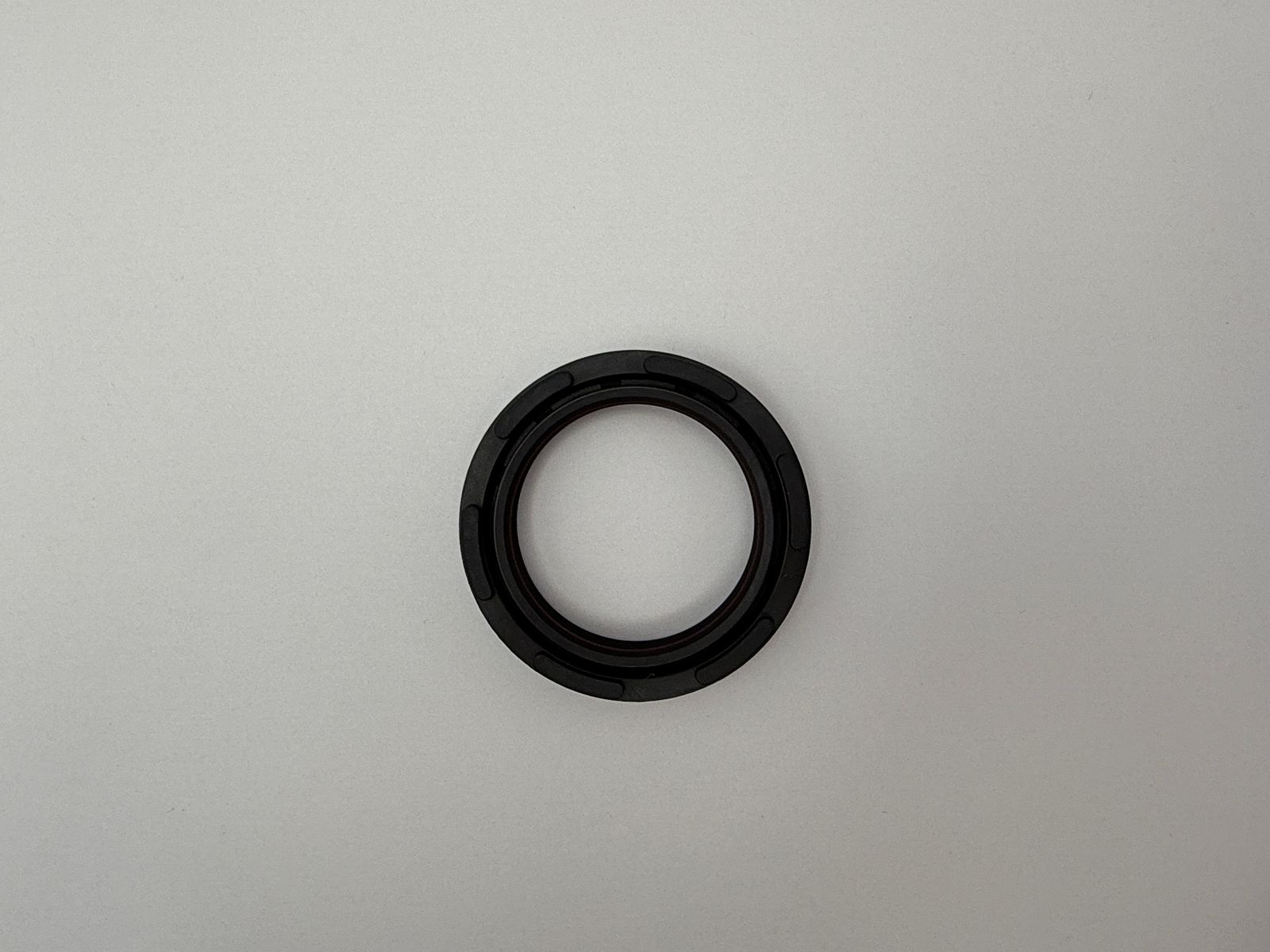 Oil Seals - 515580H image