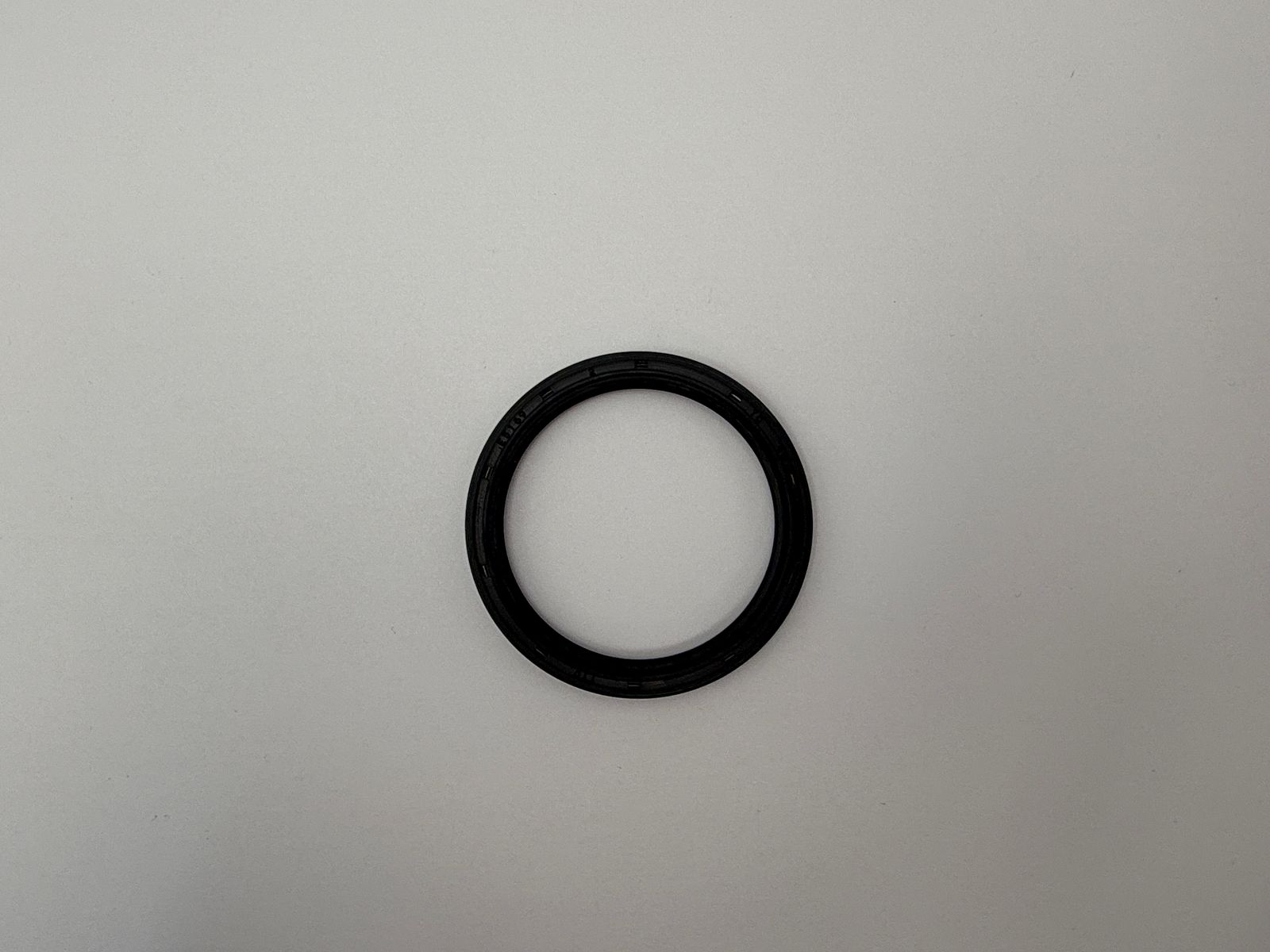 Oil Seals - 515595H image