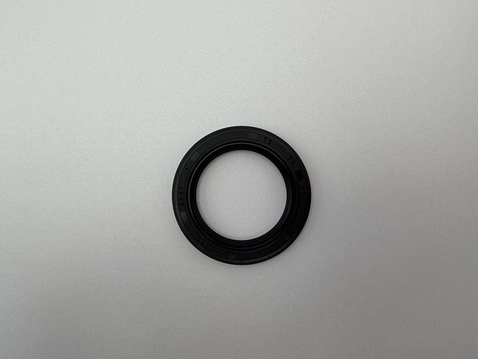 Oil Seals - 515675H image