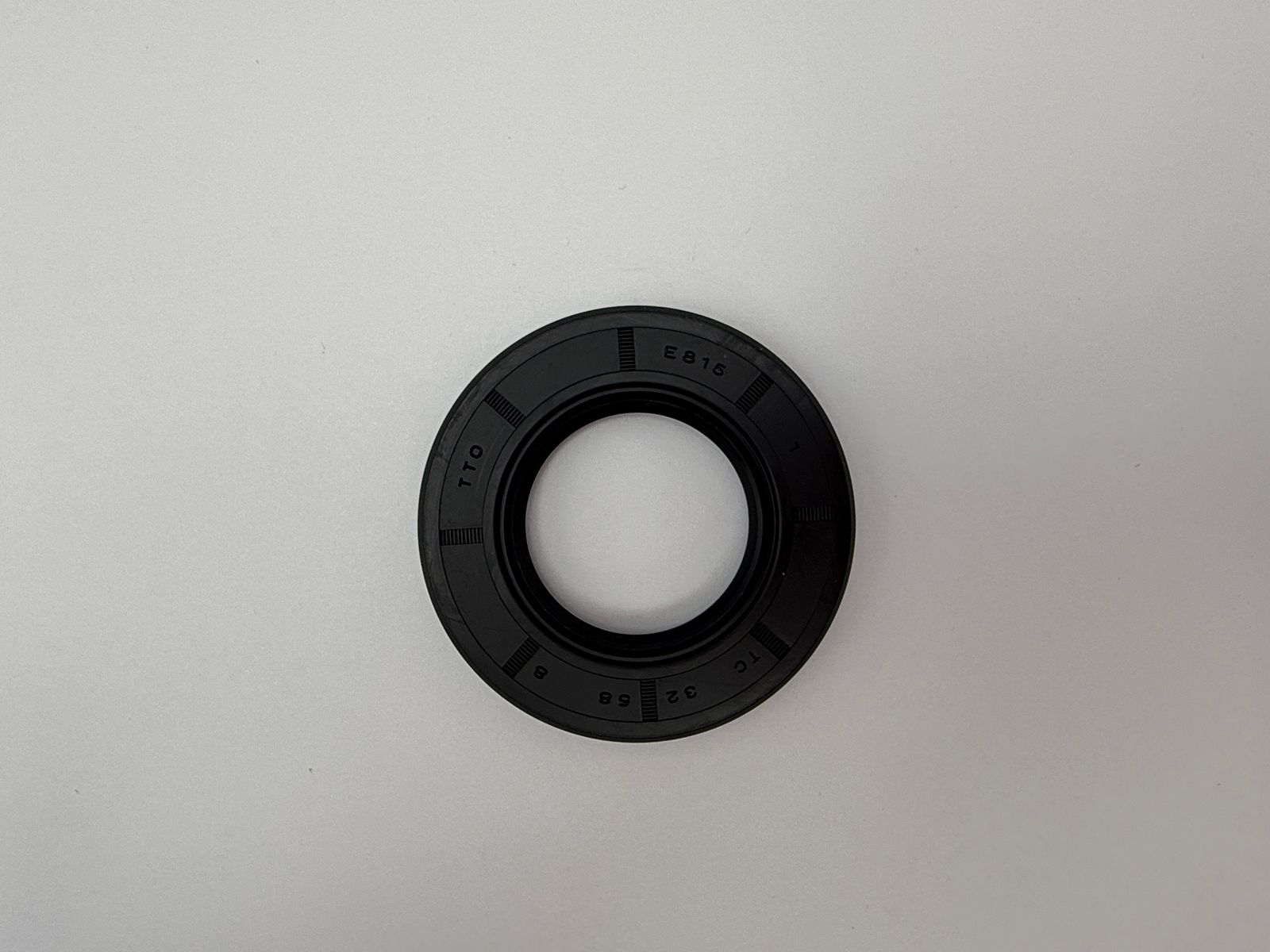 Oil Seals - 515830H image