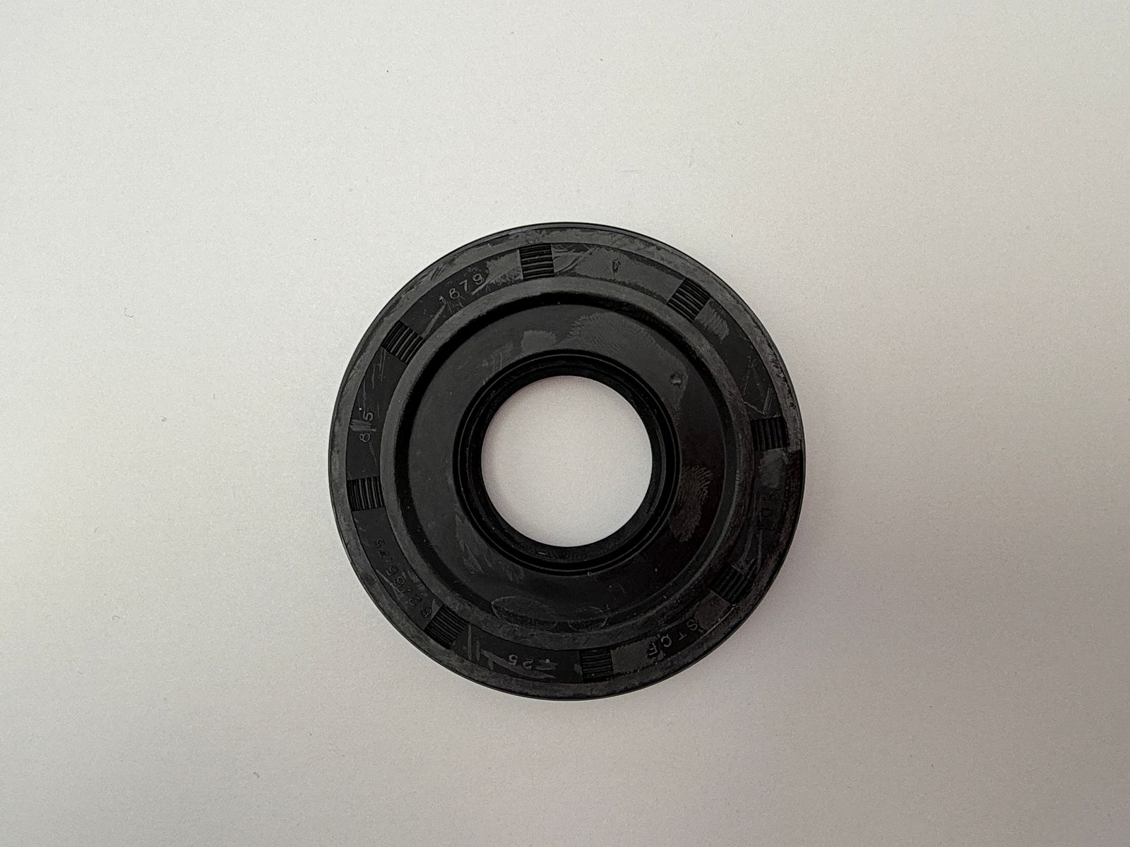 Oil Seals - 516209H image