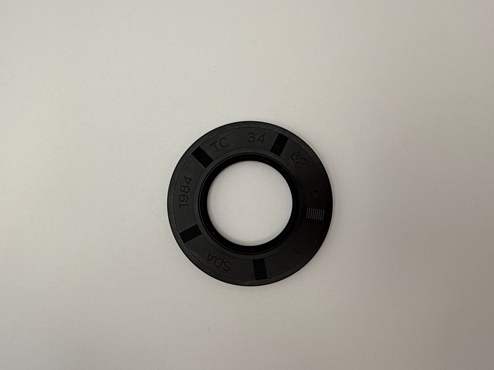 Oil Seals - 516236H image