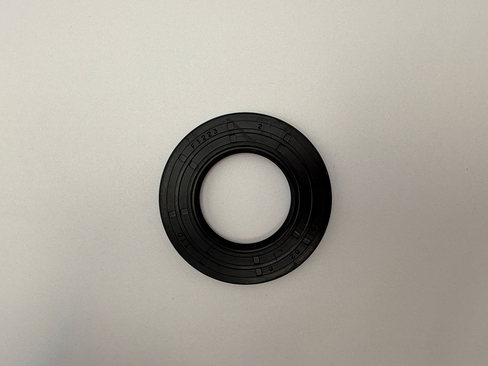 Oil Seals - 516252H image
