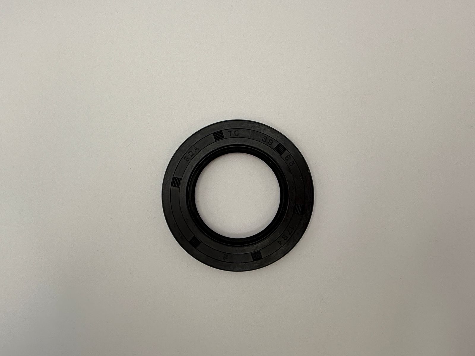 Oil Seals - 516555H image
