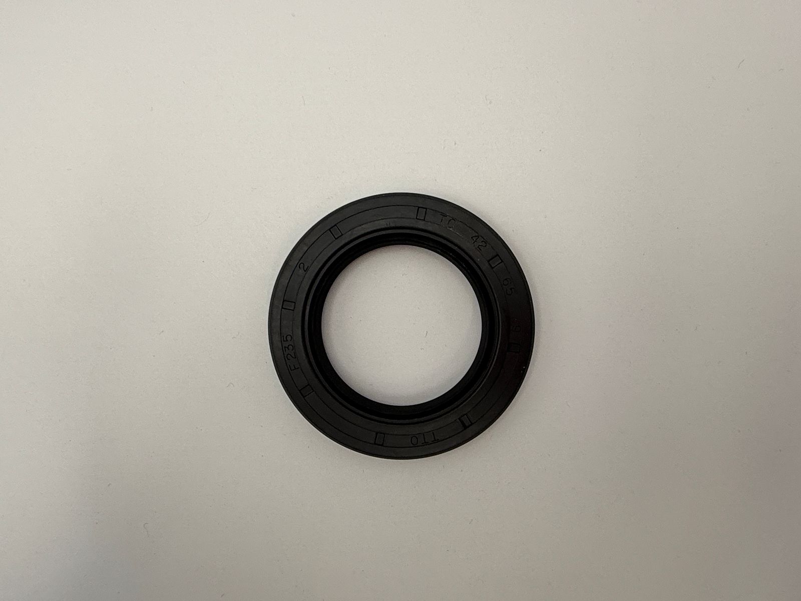 Oil Seals - 516570H image