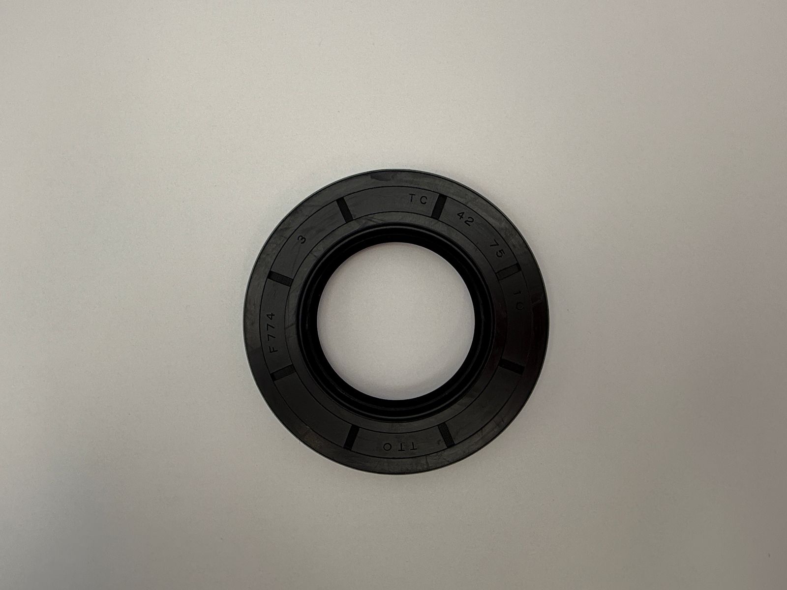 Oil Seals - 517540H image