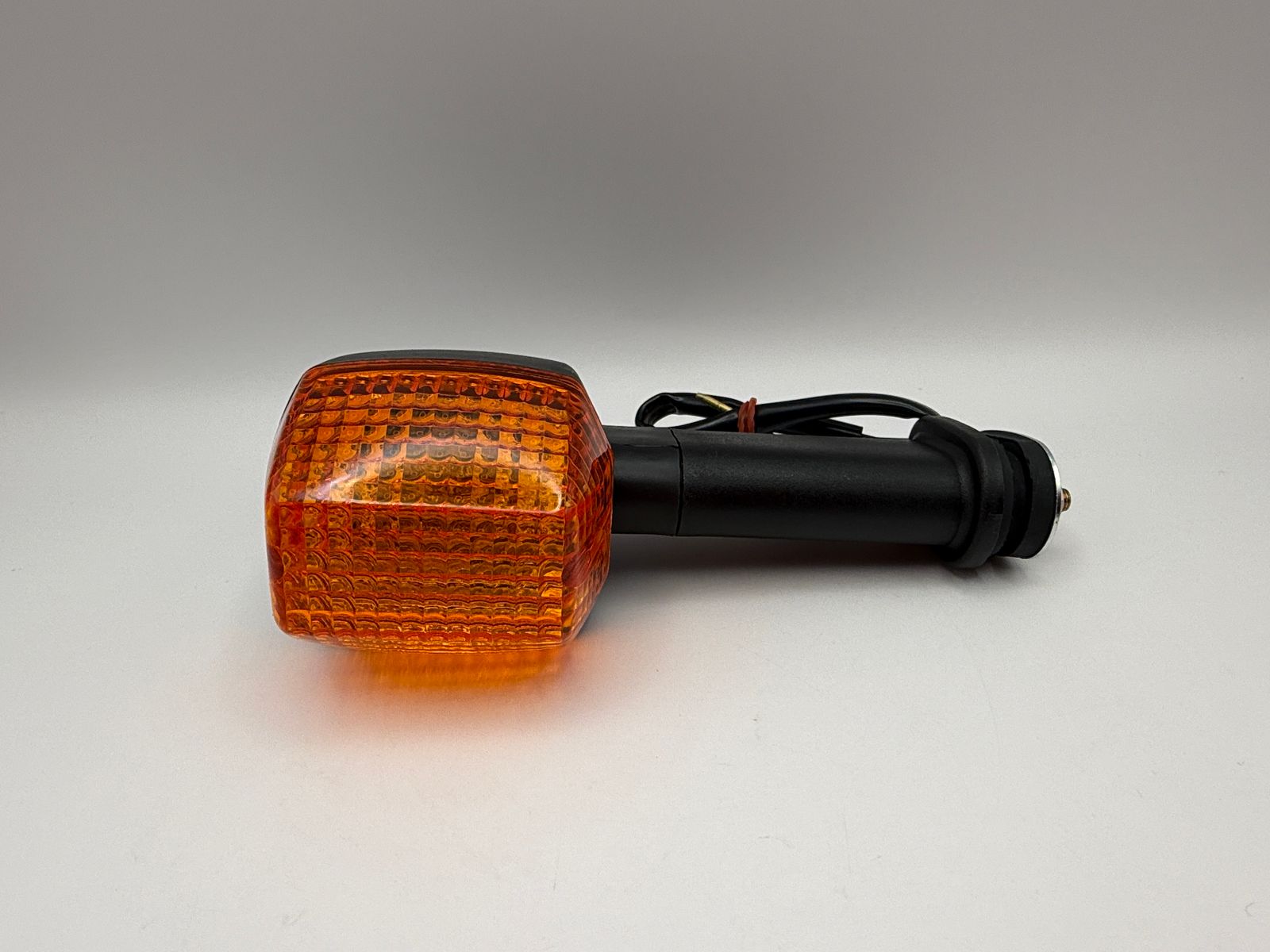 Indicators - 522654H image