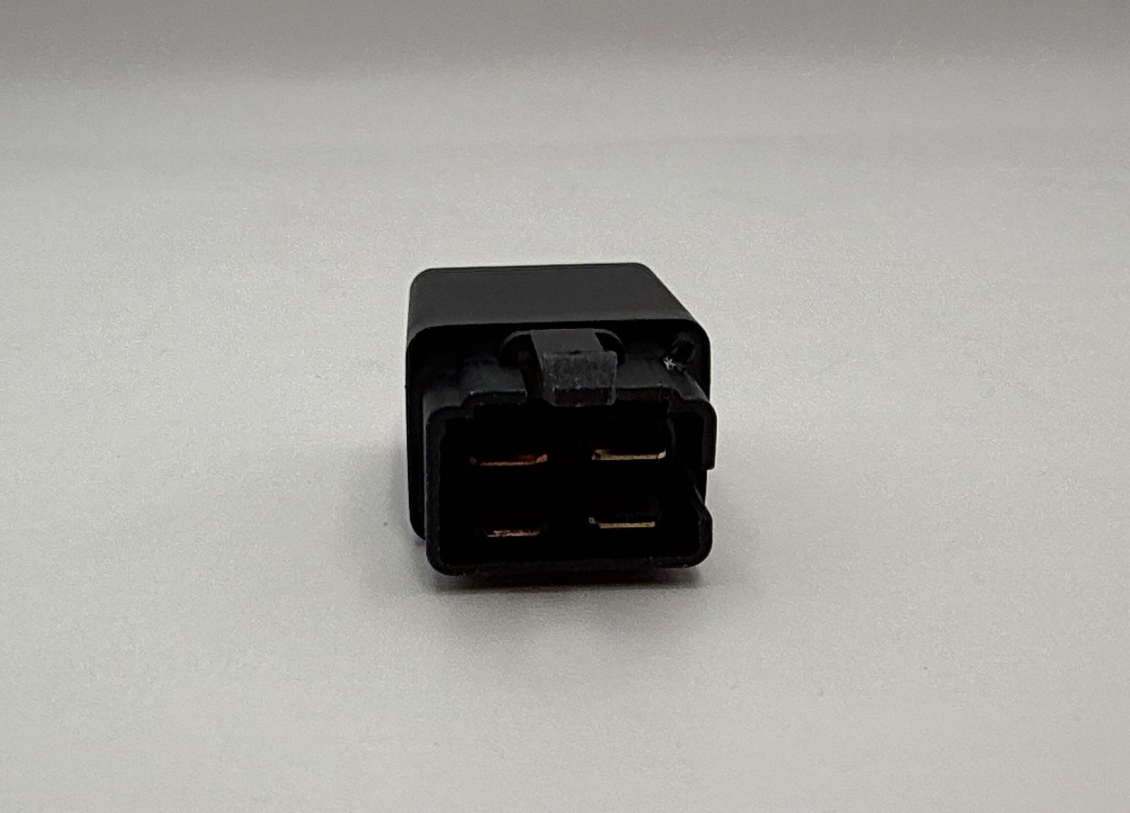 Engine Relays - 546204H image